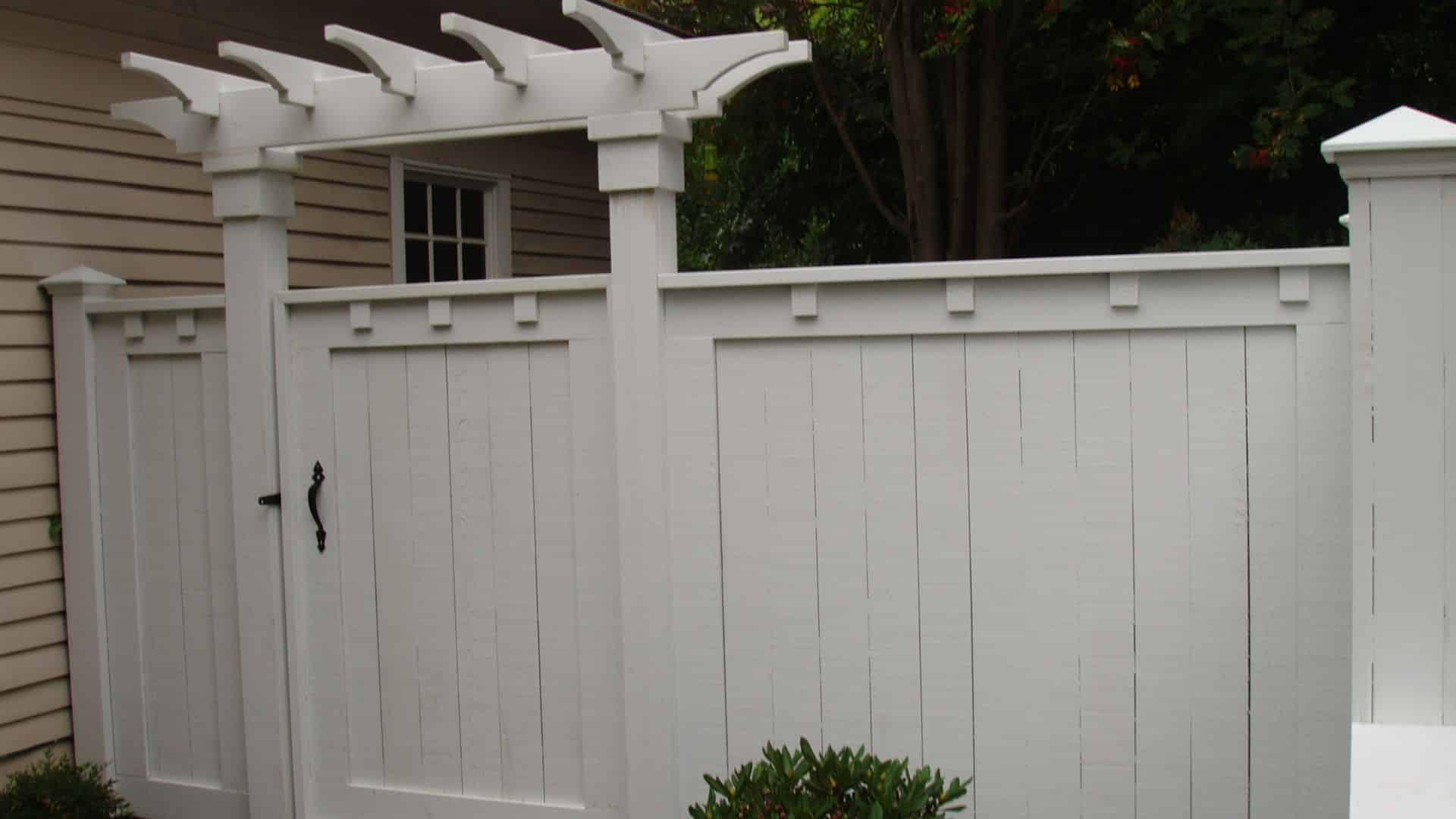 vinyl fence