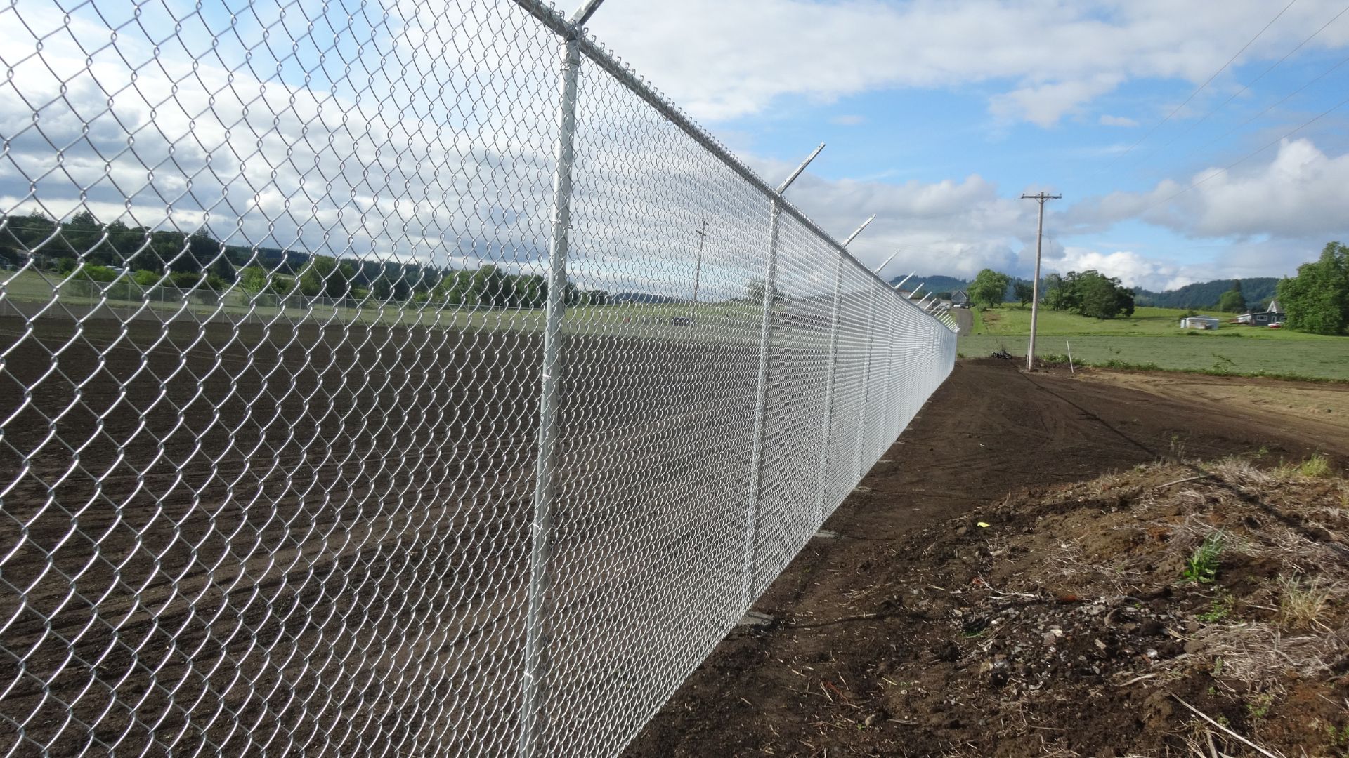 chain link fence