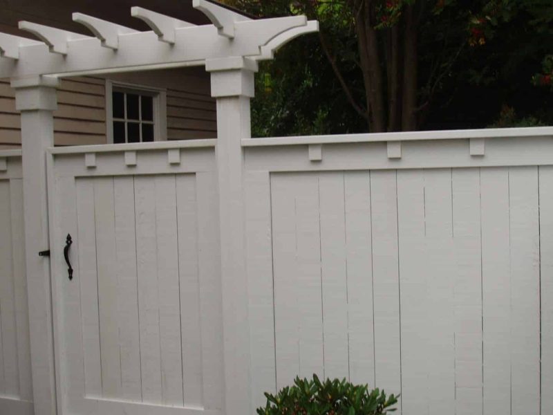 vinyl fence